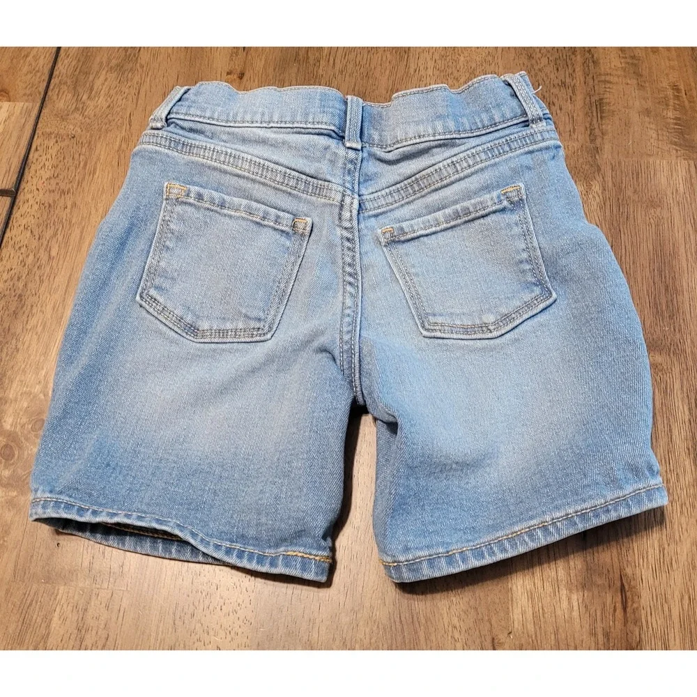 Old Navy Boys adjustable jeans shorts size 6 Light Wash